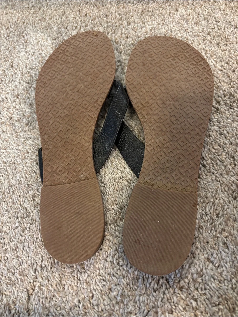 Tory Burch Black Thora Leather Flip Flops with Gold Logo Medallion 8